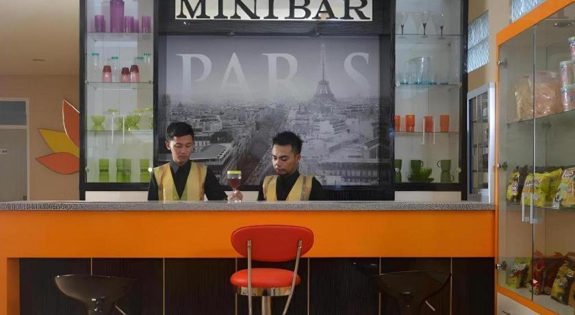 Hotel Ahava Magelang Extérieur photo