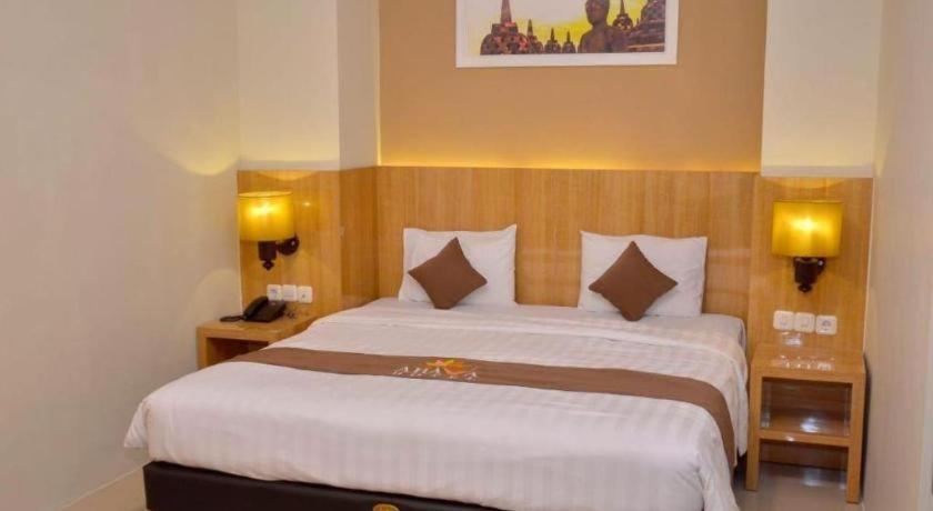 Hotel Ahava Magelang Extérieur photo