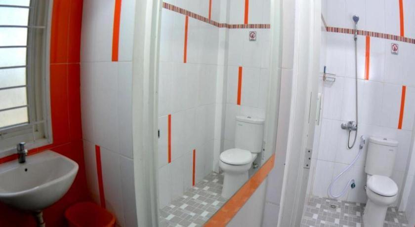 Hotel Ahava Magelang Extérieur photo