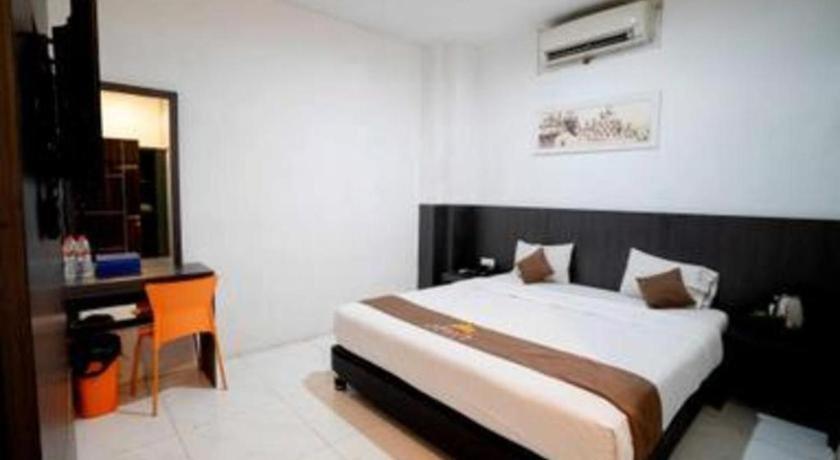Hotel Ahava Magelang Extérieur photo